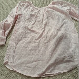 Old navy pink seer sucker bubble blouse